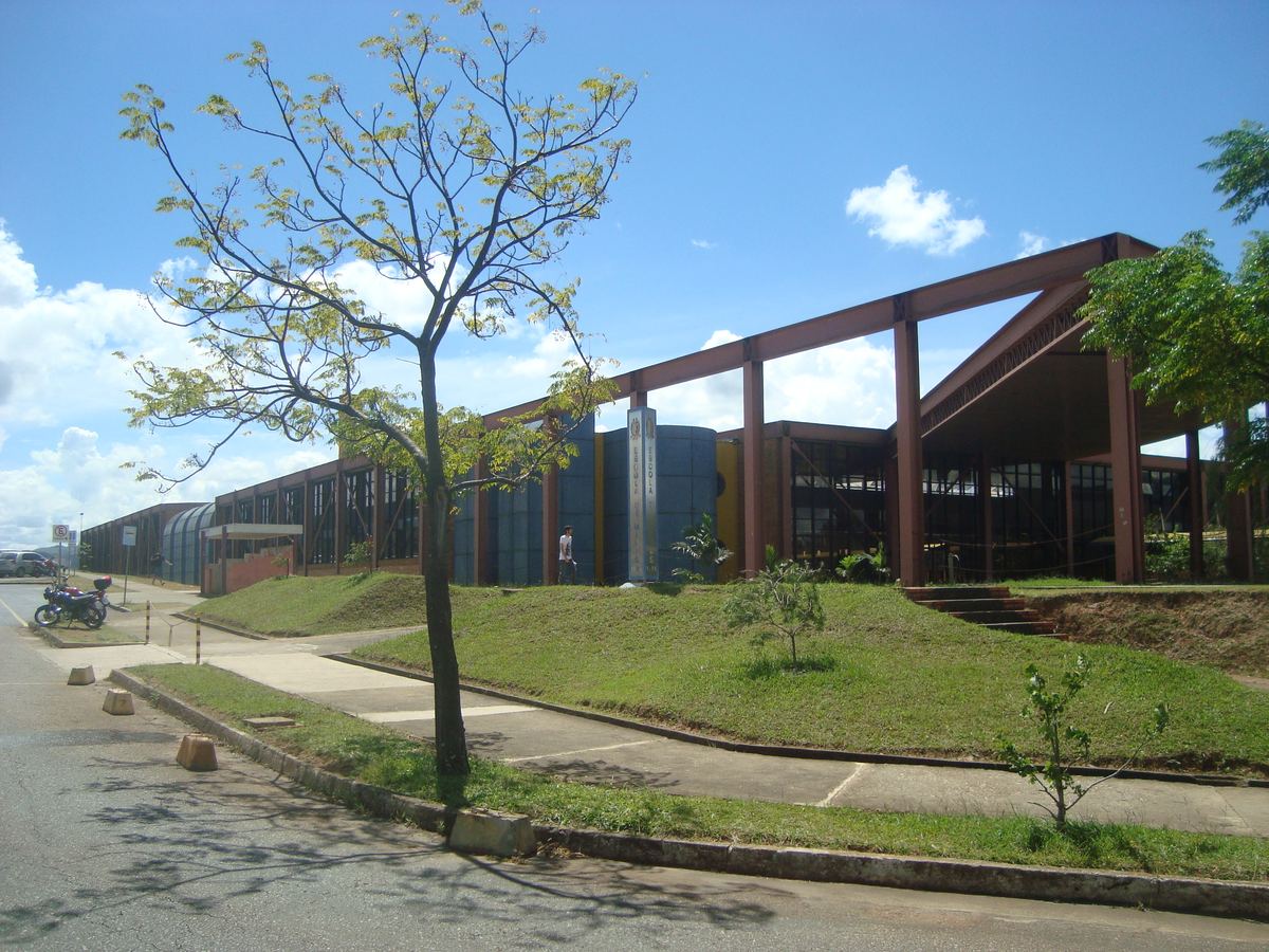 Prédio da Escola de Minas no campus Morro do Cruzeiro da UFOP, em Ouro Preto